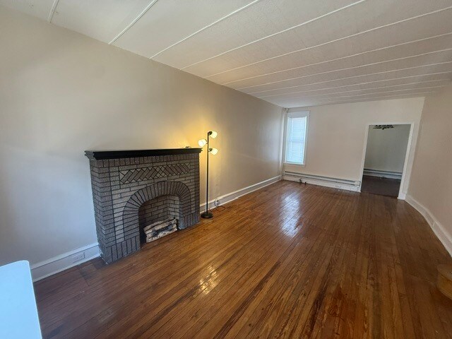 Photo - 3037 Agate St