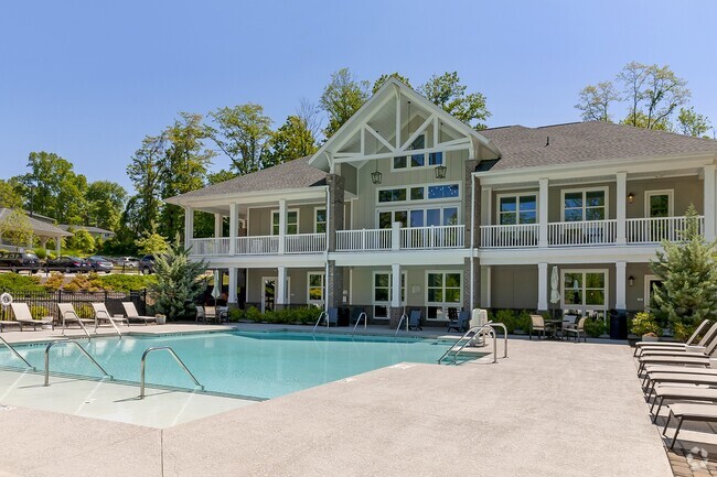 Building Photo - Skyland Exchange Rental