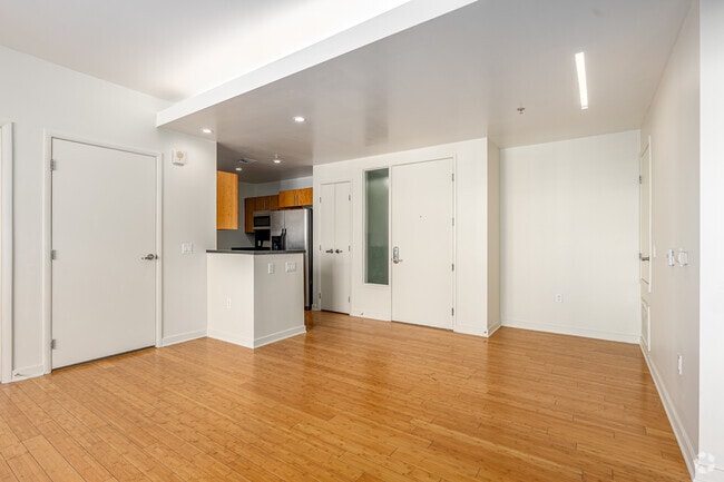 2BR, 2BA - 984SF - Dining Room