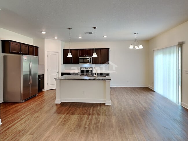 Photo - 3025 Eagle Bluff Way