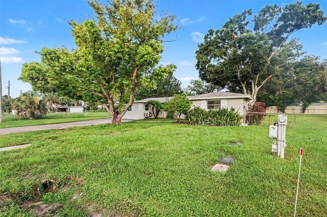 Photo - 913 Lytle St SW