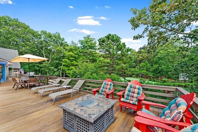 Photo - 643 Stephen Hands Path