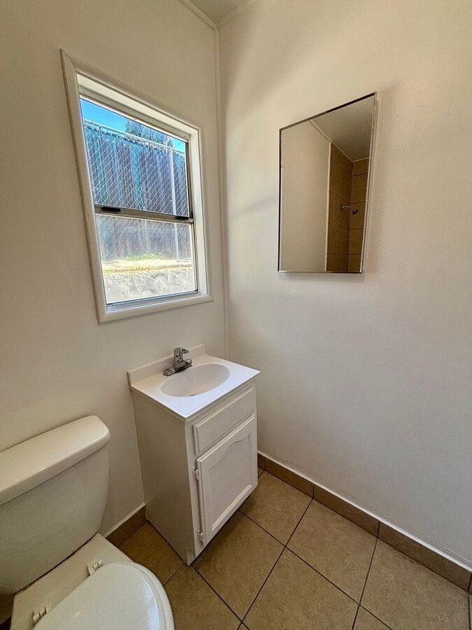 Photo - Foothill, 7529