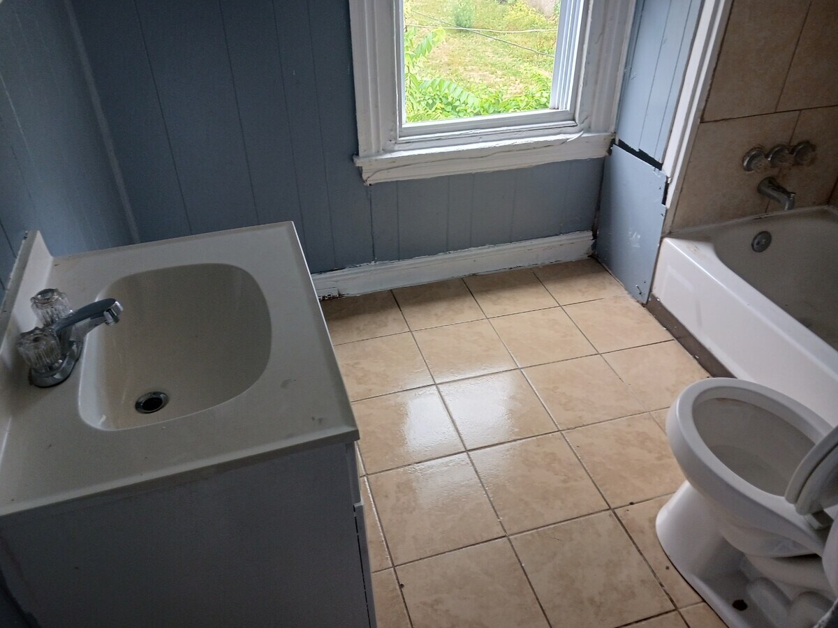 3953 Wyalusing Ave Townhome For Rent in Philadelphia, PA