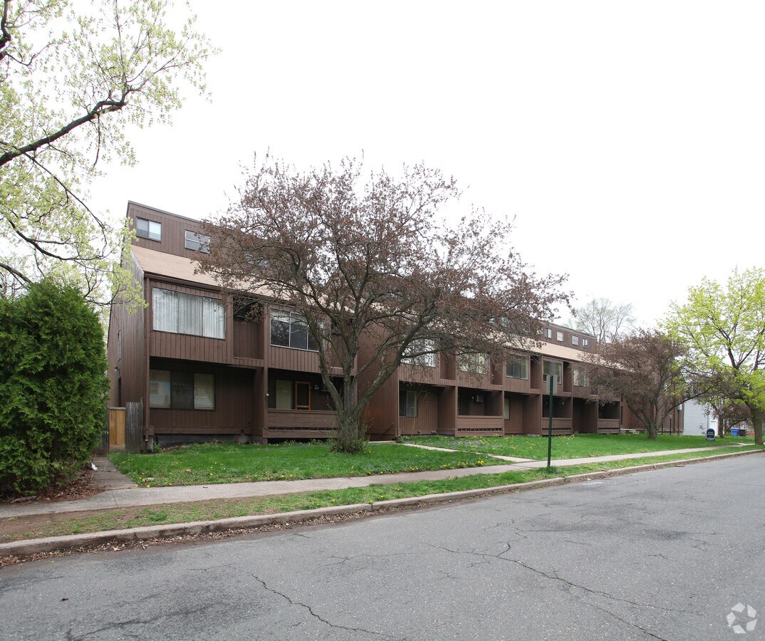 Photo - Covington Street Apartments