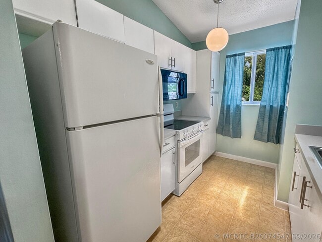 Photo - 5747 Deer Run Dr Unit 1L