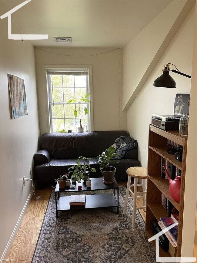 Photo - 34 Raymond St