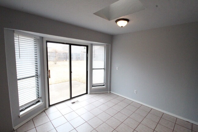 Photo - 13152 Eastridge Dr