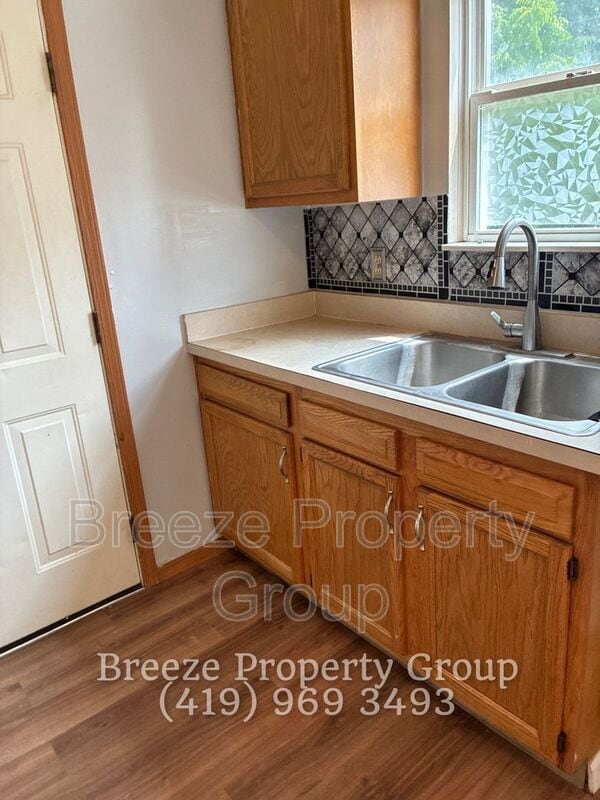 Photo - 731 Parmalee Ave