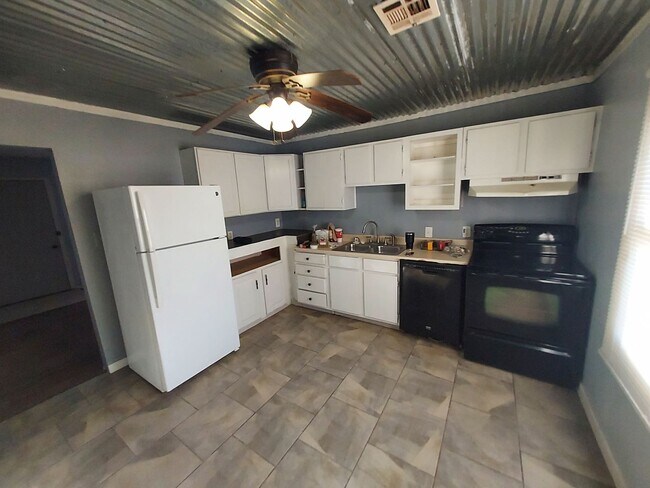 Photo - 3 bedroom 1 bath