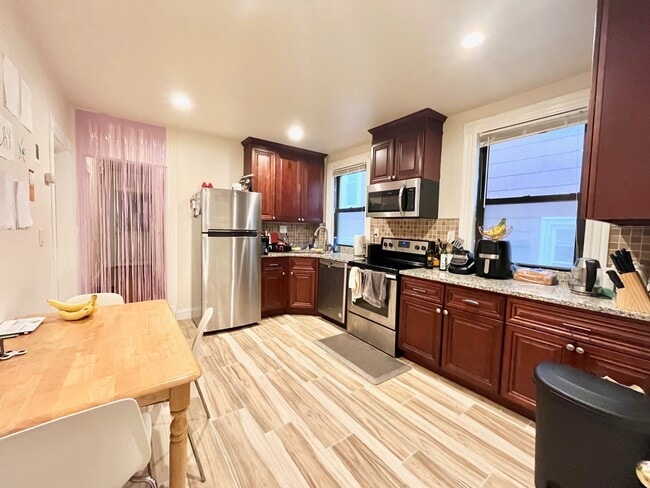 Photo - 2 Parker Hill Ter