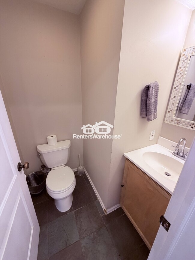 Photo - 2555 S 400 E