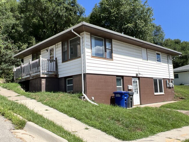 1245 High Bluff St