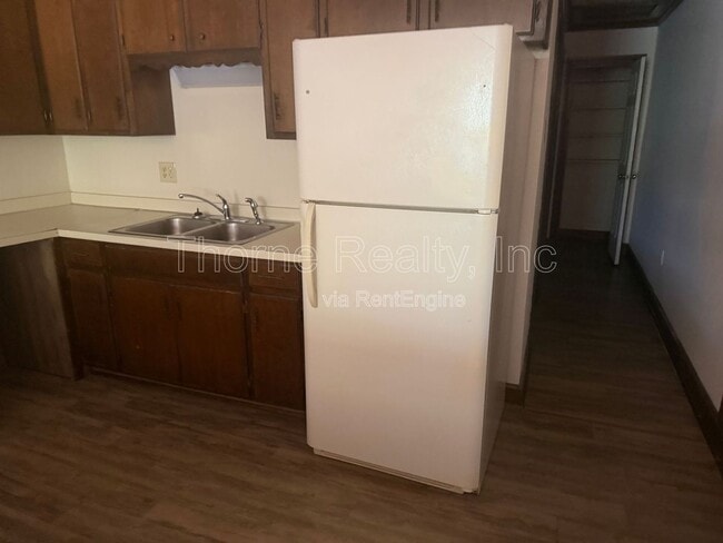 Photo - 1254 Thorpe Rd