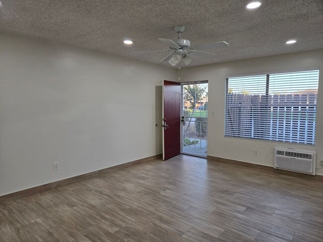 Photo - Completely Upgraded 2 bedroom Condo in Riverside Unidad 64