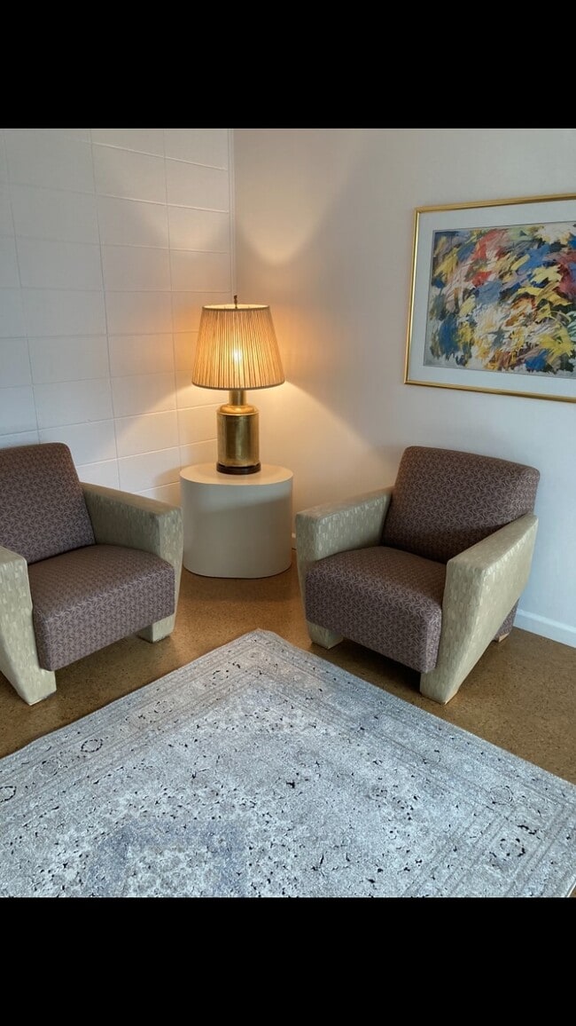 Photo - Carrollton Manor Apartments