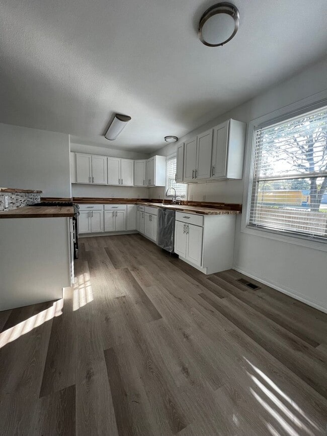 Photo - Newly remodeled 4 bedroom 2 bathroom house