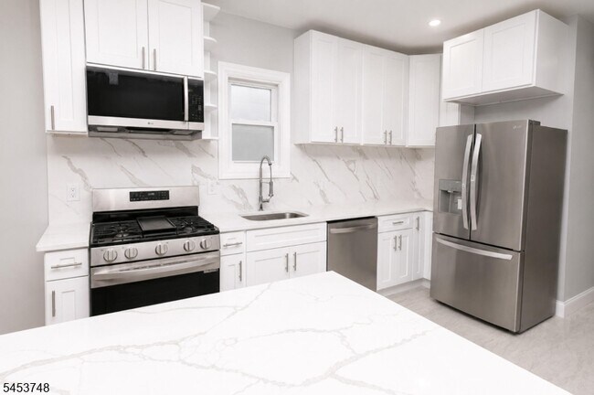 Photo - 734 Summer Ave Unidad 1