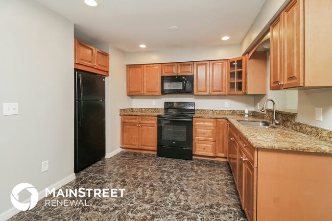 Photo - 125 Yale Dr