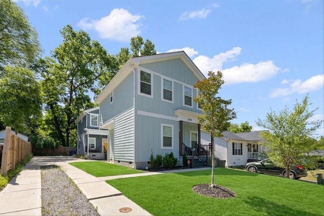 Photo - 2207 Otis St