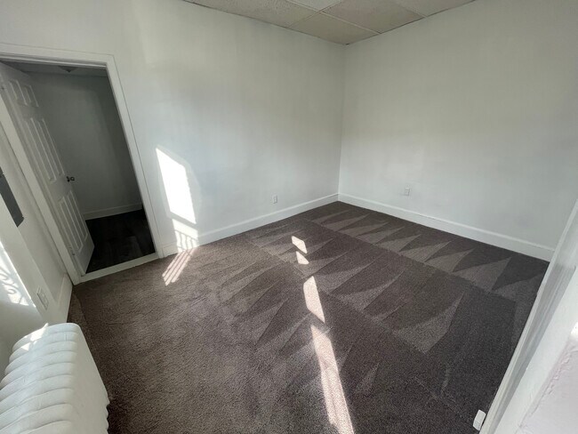 Bedroom - 2001 E Monmouth St Unit 1st floor