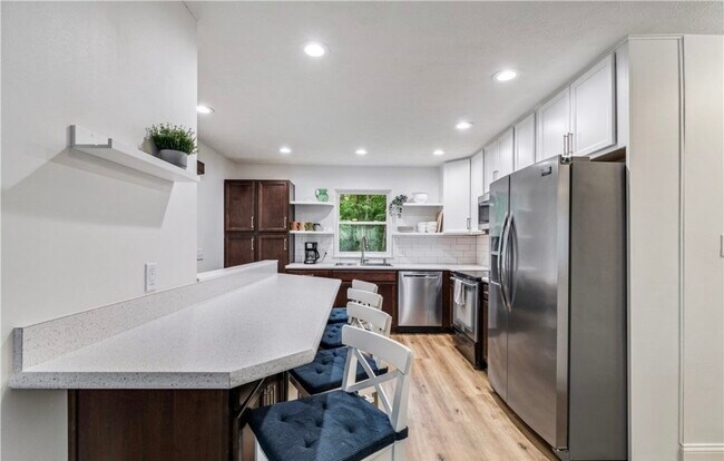 Photo - 3811 Edgepark Dr