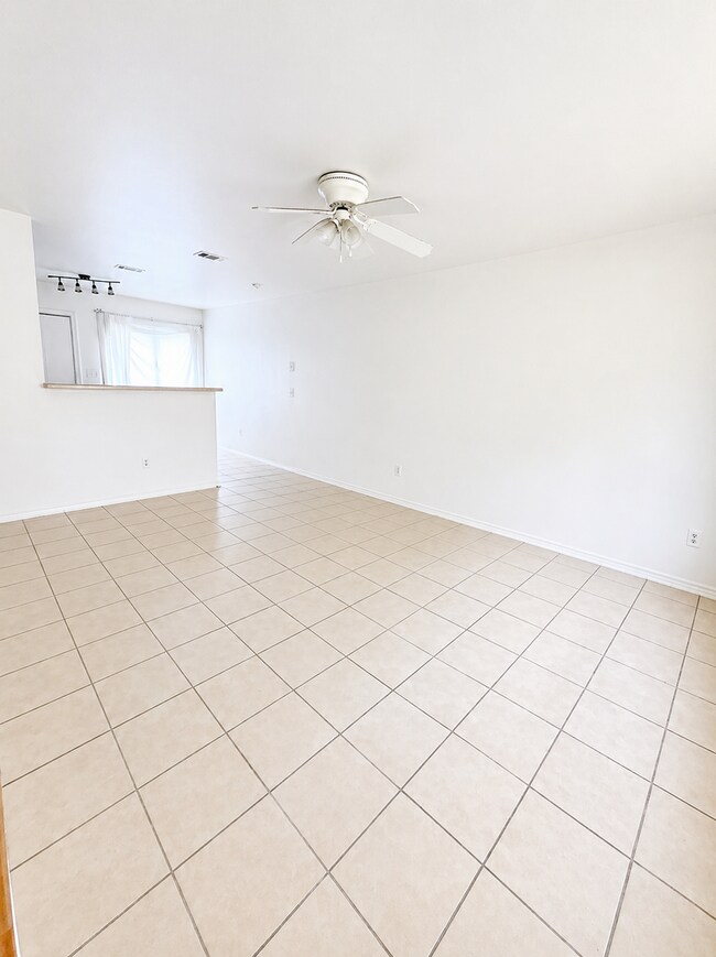 Photo - 3601 Malibu Ln Unit C