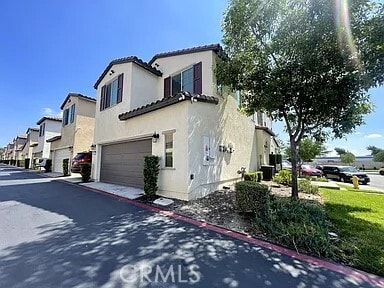 1918-1918 Ray Abril Jr Ln