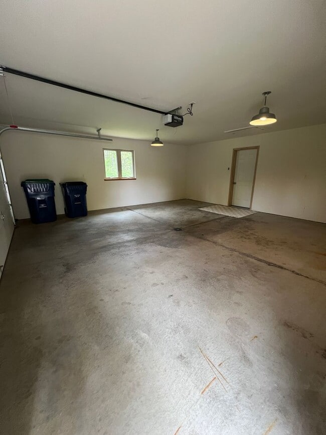Photo - Single Family Home in a Quiet Neighborhood Available!