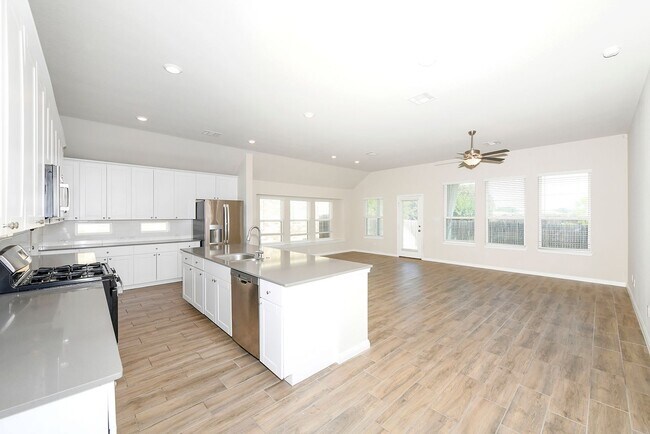 Photo - Move-In Special! Enjoy 2 Weeks Free Rent o...
