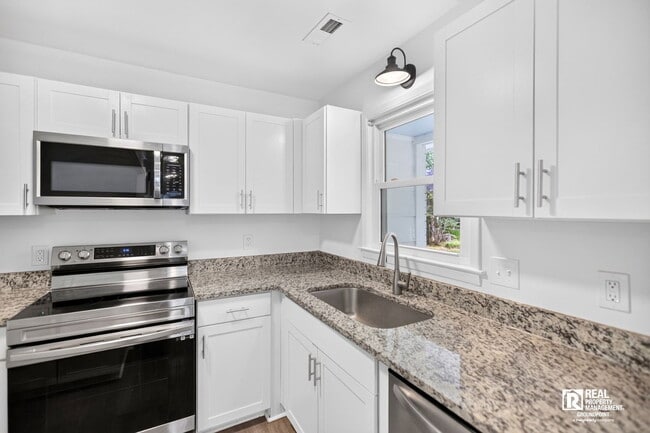 Photo - 108 Eagle St
