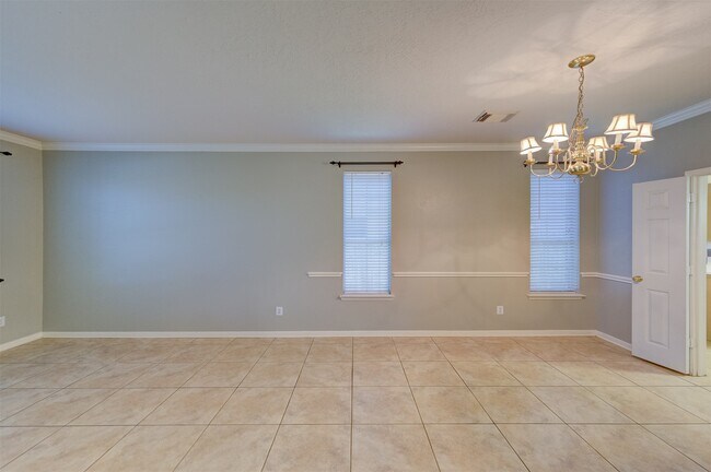 Photo - 2610 Ledgebrook Ln