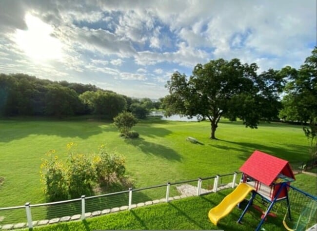 Photo - 4322 Duck Pond Ln