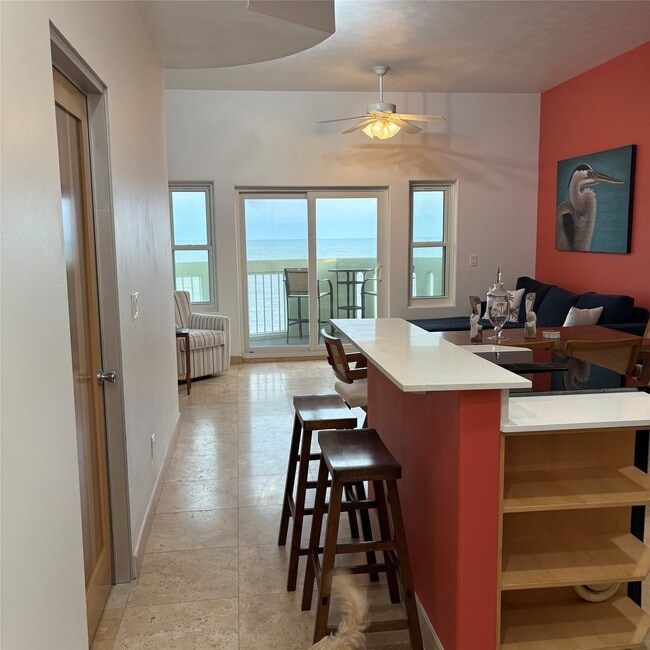 Building Photo - 9420 Seawall Blvd Unit 605