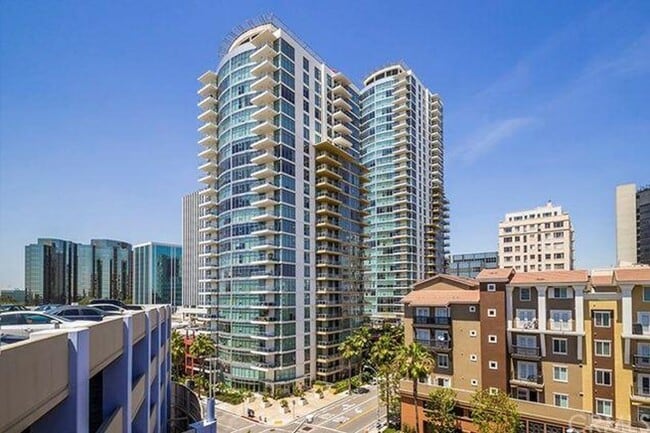 Building Photo - 411 Season Way Unit 901
