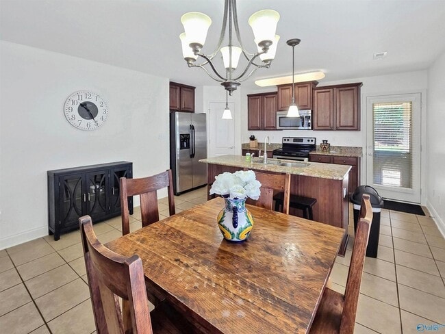 Photo - 2622 Ashtynn Pl SW