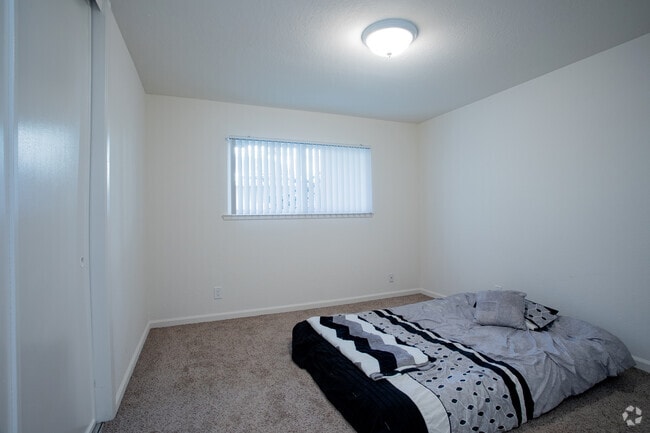 1HAB, 1BA -580SF