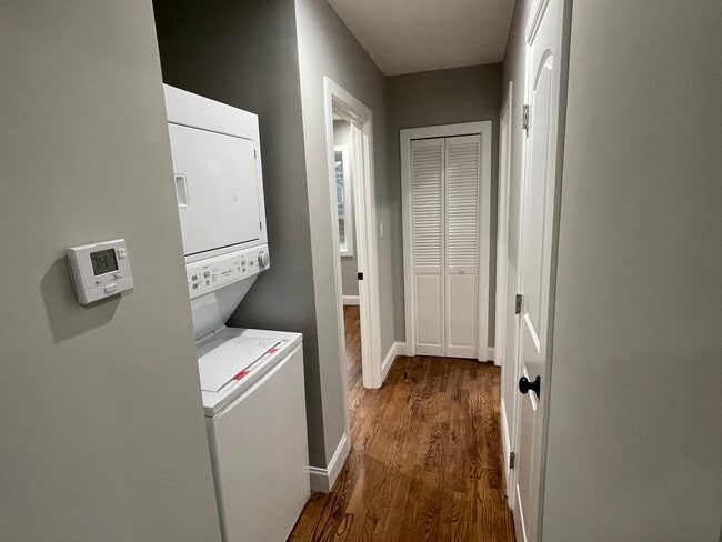 Photo - 273 56th Pl NE Unidad 1