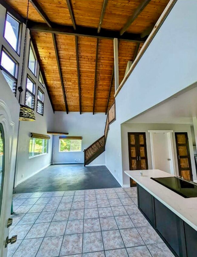 Photo - 15-1456-1456 10th Ave