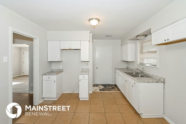 Photo - 3043 Christine Rd