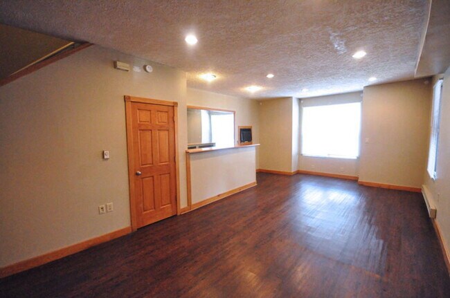 Photo - 61 McMillen Ave