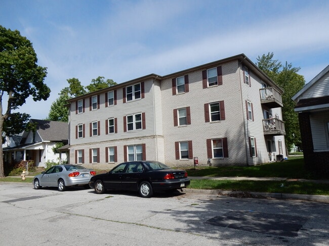 Building Photo - 1015 N 6th St Unit 103