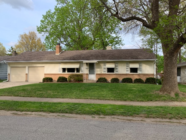 Photo - 4943 NE Gladstone Ave