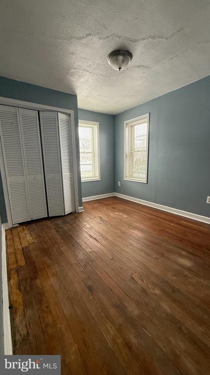 Photo - 339 Charles St