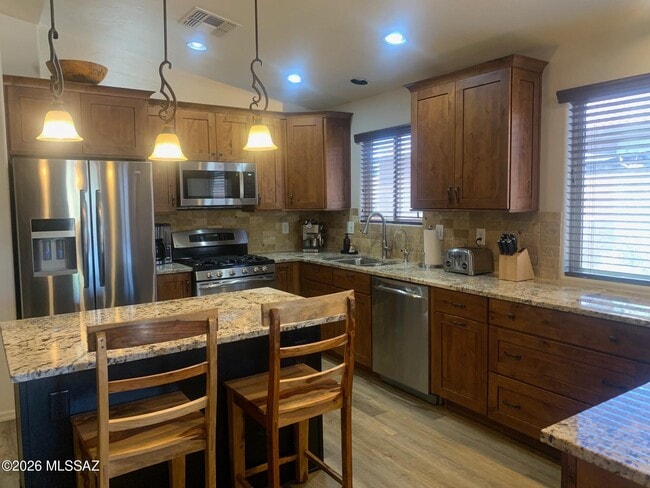 Photo - 2514 E Petroglyph Ln