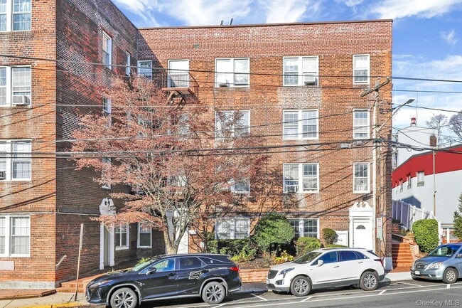 Photo - 1 Ash Pl Unit 87A