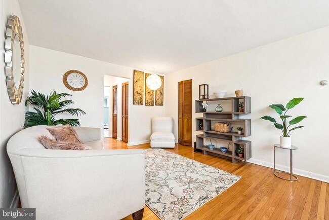 Photo - 1334 Montgomery Ave Unit D4