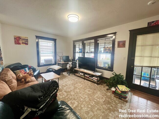 Photo - 73 Nonantum St