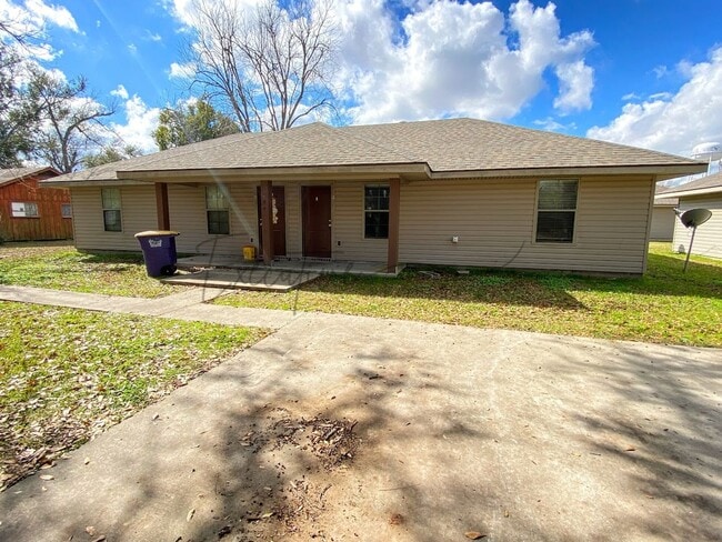 Building Photo - 204 S. Welty Avenue Unit B