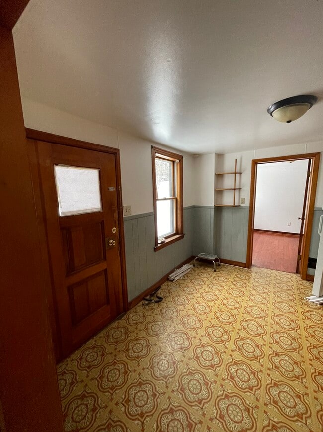 Kitchen - 119 N Wilbur Ave Unit First Floor Rental
